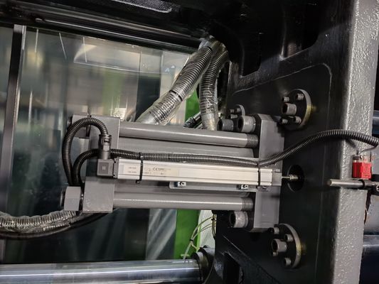 Máy đúc phun nhựa 160Mpa