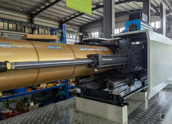 Nhà sản xuất chuyên nghiệp PET thuốc trừ sâu chai Preform Máy đúc phun bán