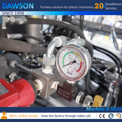 Vật liệu thô nhựa 20L Euro Adblue Canister đơn Die Head Extrusion Molding Making Machine